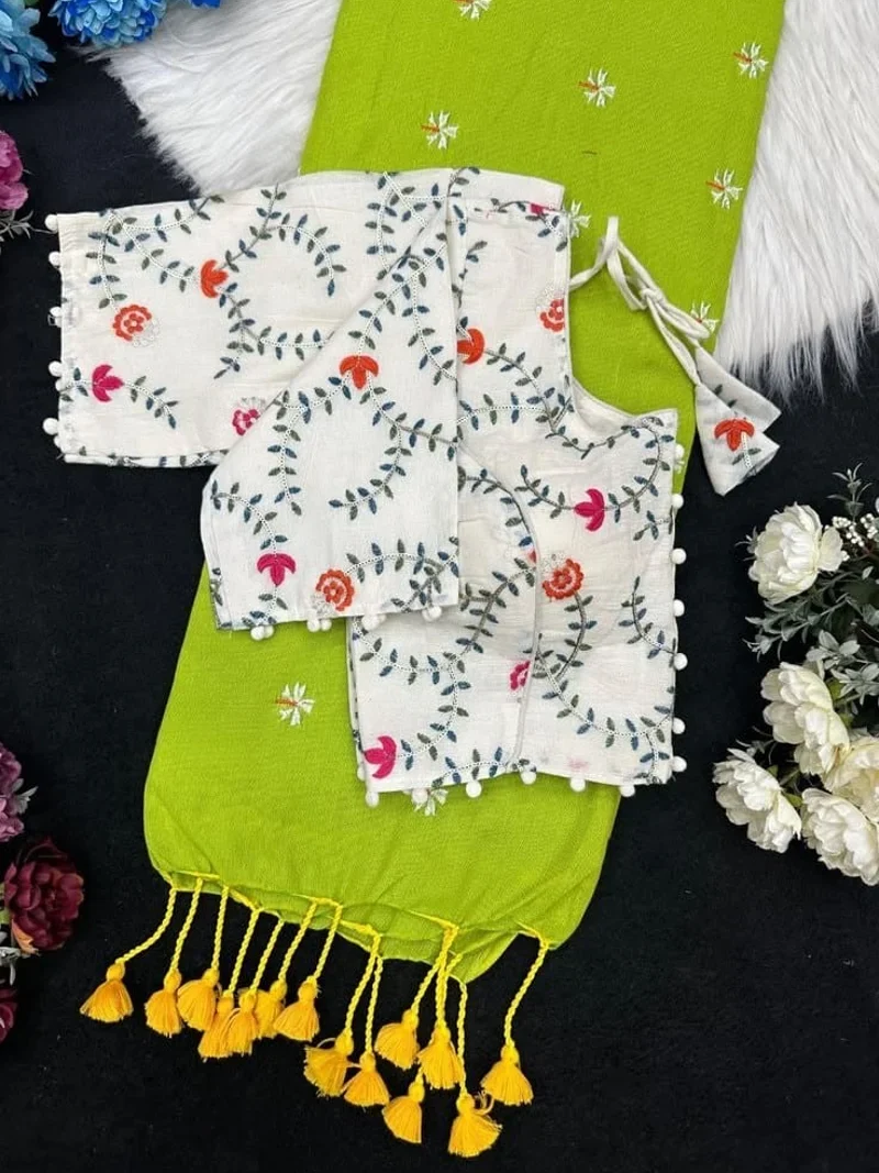 Green Khadi Cotton Latkan & Embroidered Designer Saree - khadi with blouse 41