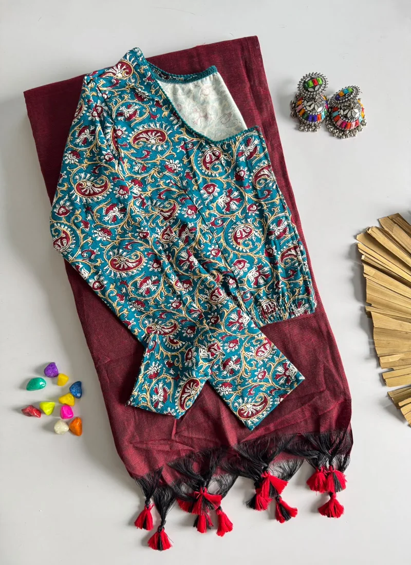 Dark Maroon Khadi Cotton Ajrak Print Designer Saree - Khadi Cotton7